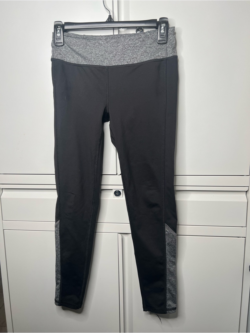 ☀️Everlast Black and Heather Gray Workout Leggings